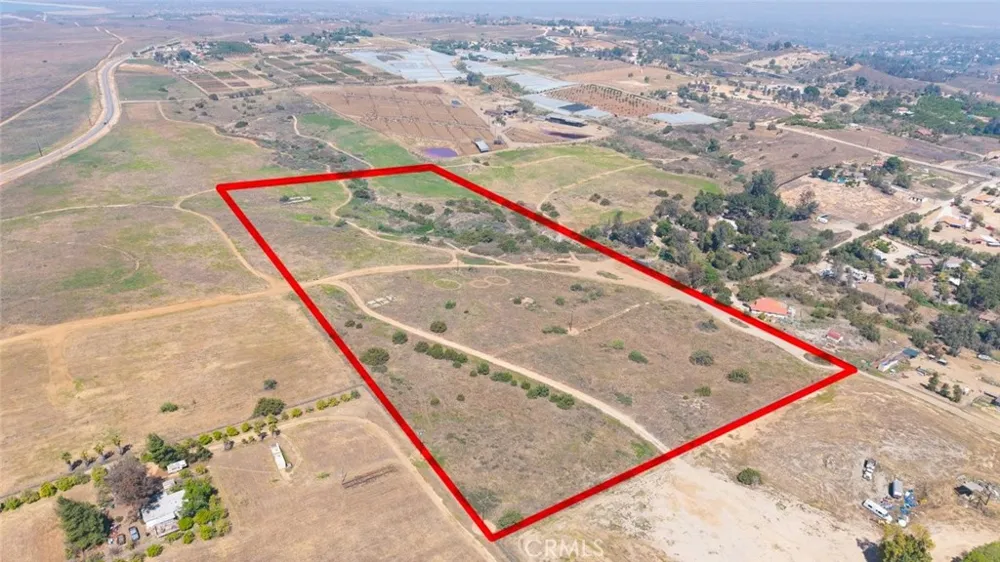 West of Rawhide Ln Riverside, CA 92504