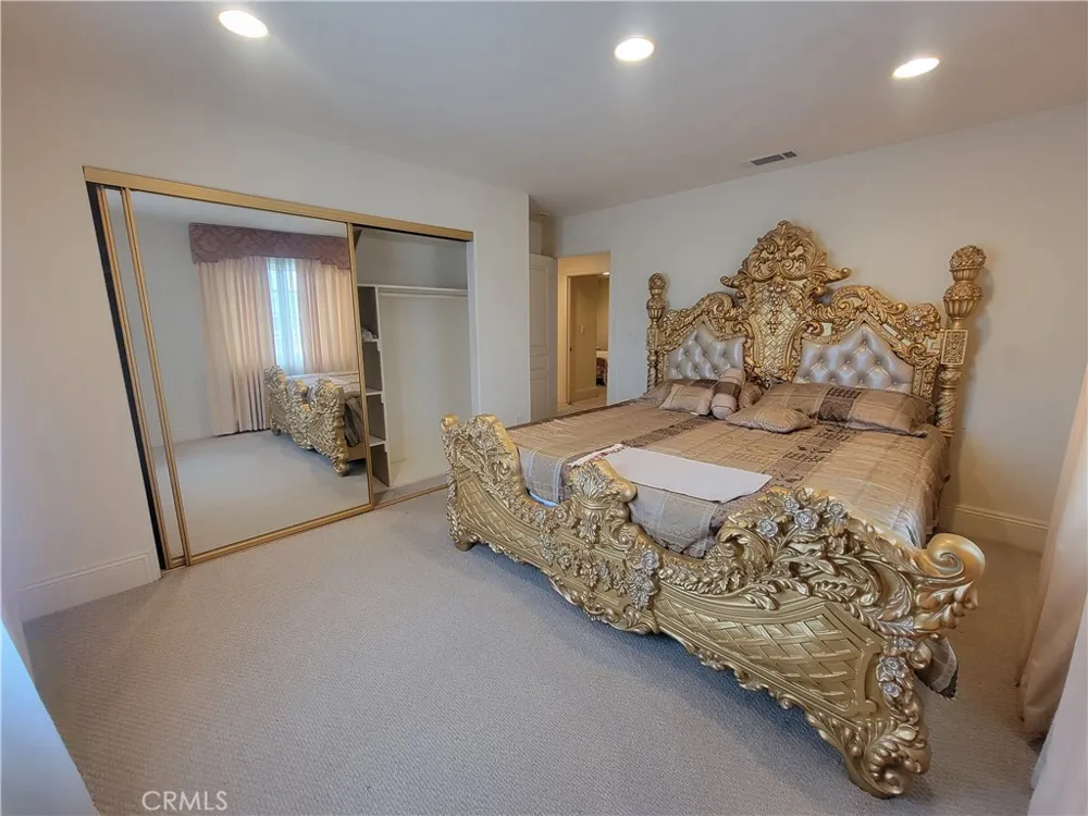 8009 Rose Street Paramount, CA 90723