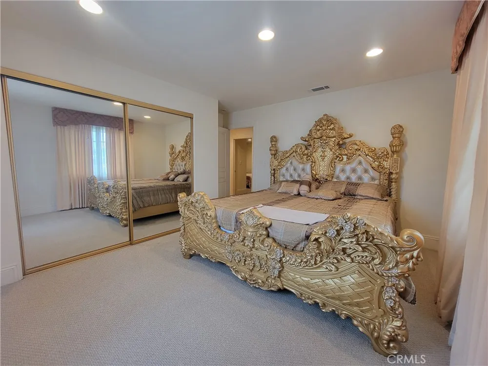 8009 Rose Street Paramount, CA 90723