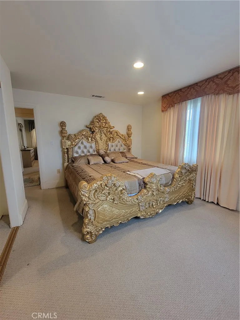 8009 Rose Street Paramount, CA 90723