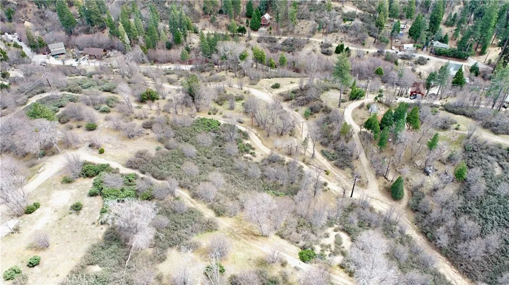 walnut Cedar Glen, CA 92321