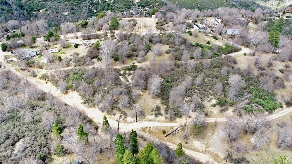 walnut Cedar Glen, CA 92321