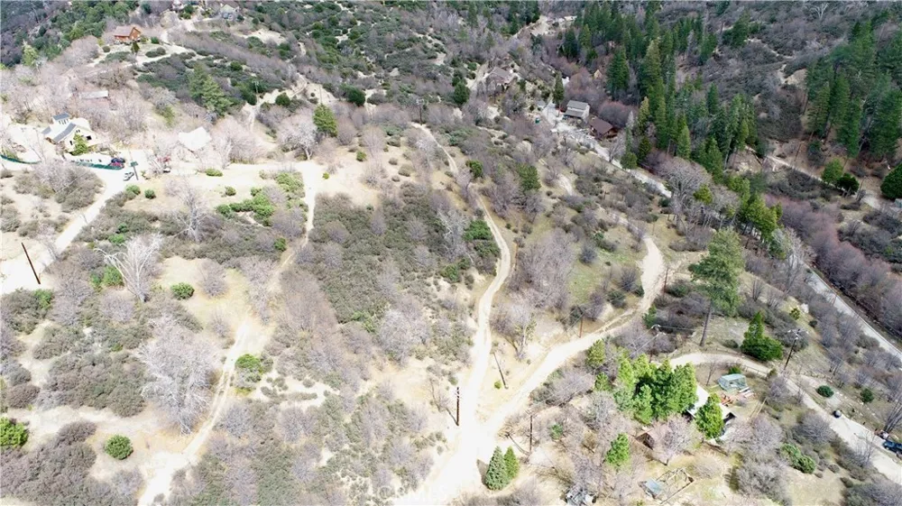 walnut Cedar Glen, CA 92321