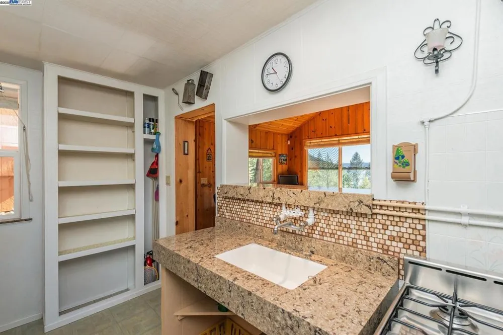 8341 East Side Rd Trinity Center, CA 96091