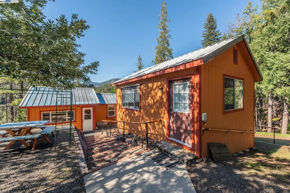 8341 East Side Rd Trinity Center, CA 96091