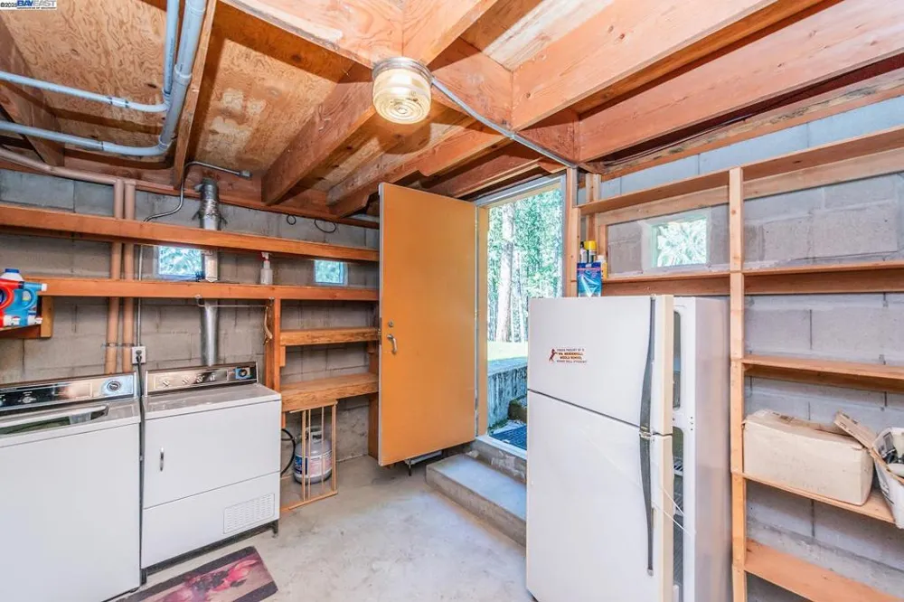 8341 East Side Rd Trinity Center, CA 96091