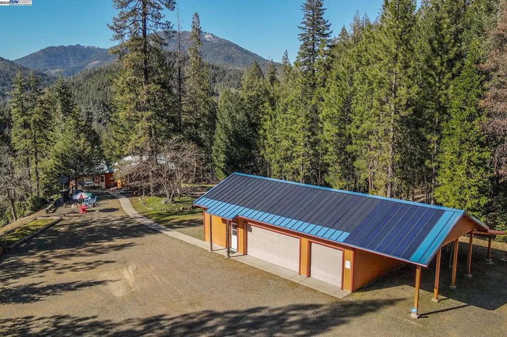 8341 East Side Rd Trinity Center, CA 96091