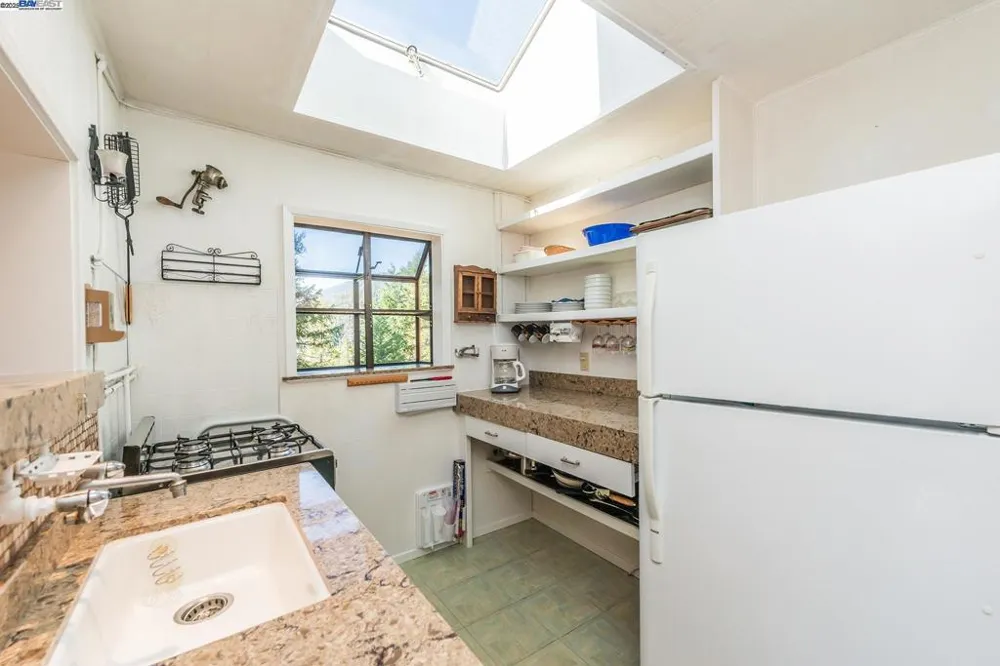 8341 East Side Rd Trinity Center, CA 96091