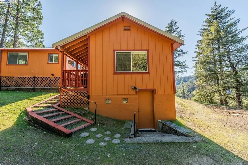 8341 East Side Rd Trinity Center, CA 96091