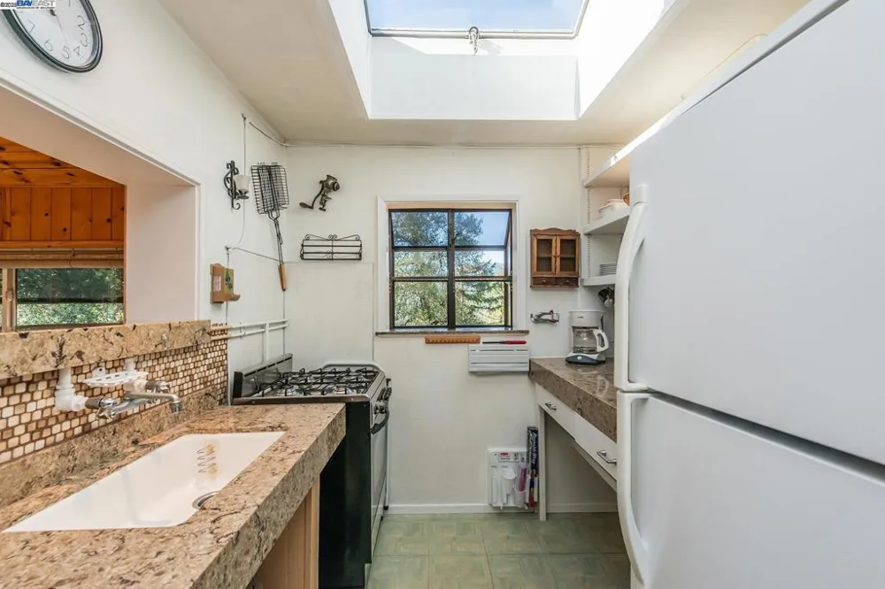8341 East Side Rd Trinity Center, CA 96091