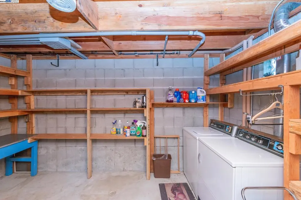 8341 East Side Rd Trinity Center, CA 96091