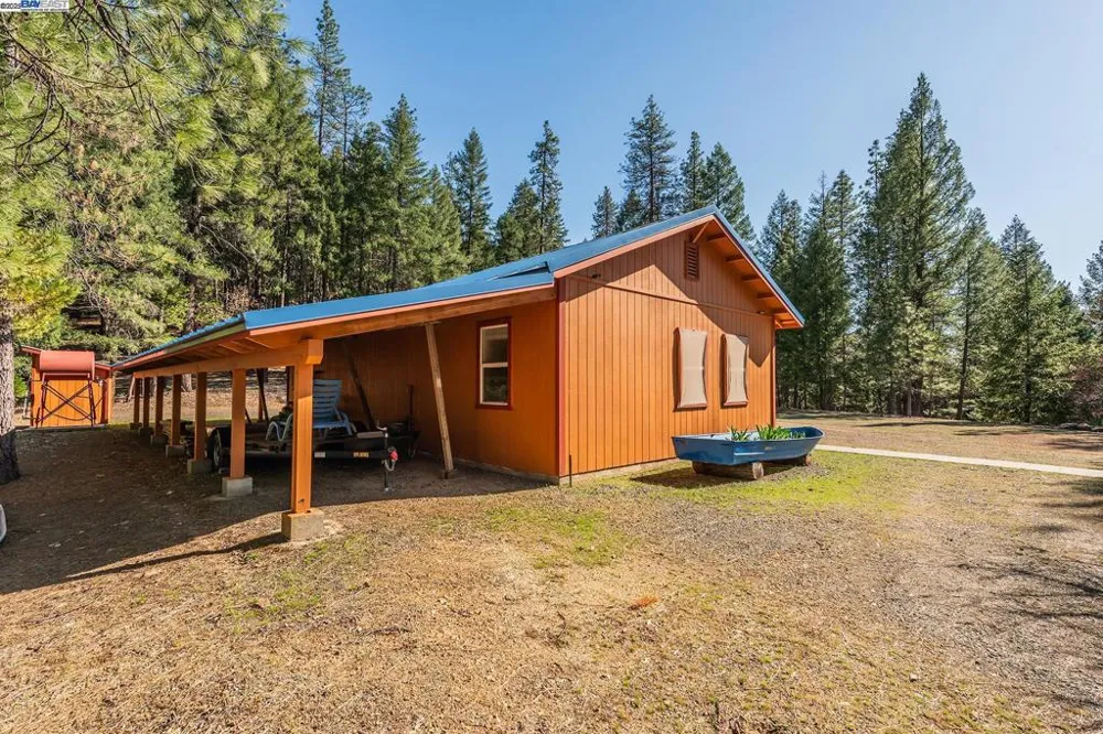 8341 East Side Rd Trinity Center, CA 96091