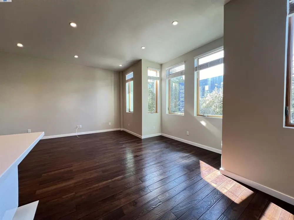 317 Cortland Ave San Francisco, CA 94110