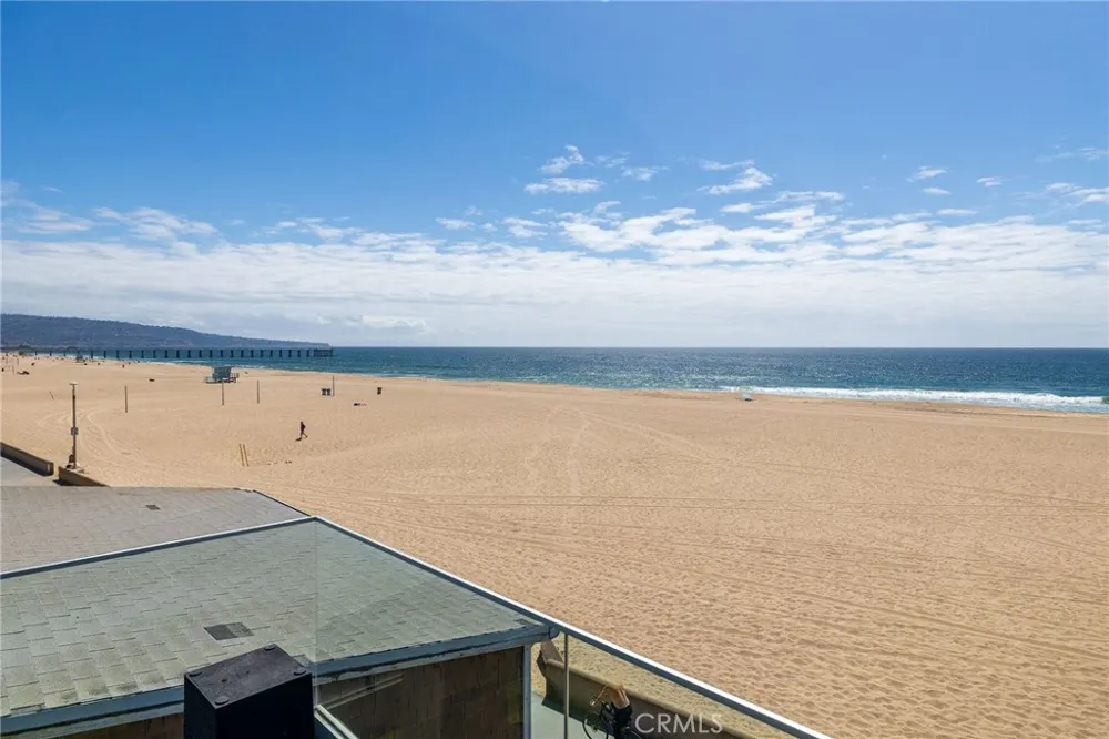 2024 The Strand Hermosa Beach, CA 90254