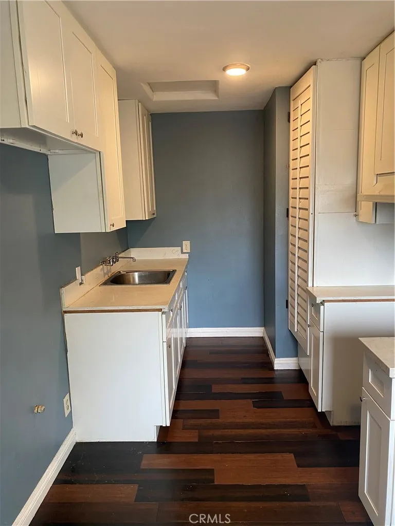 7055 S La Cienega Boulevard Westchester, CA 90045