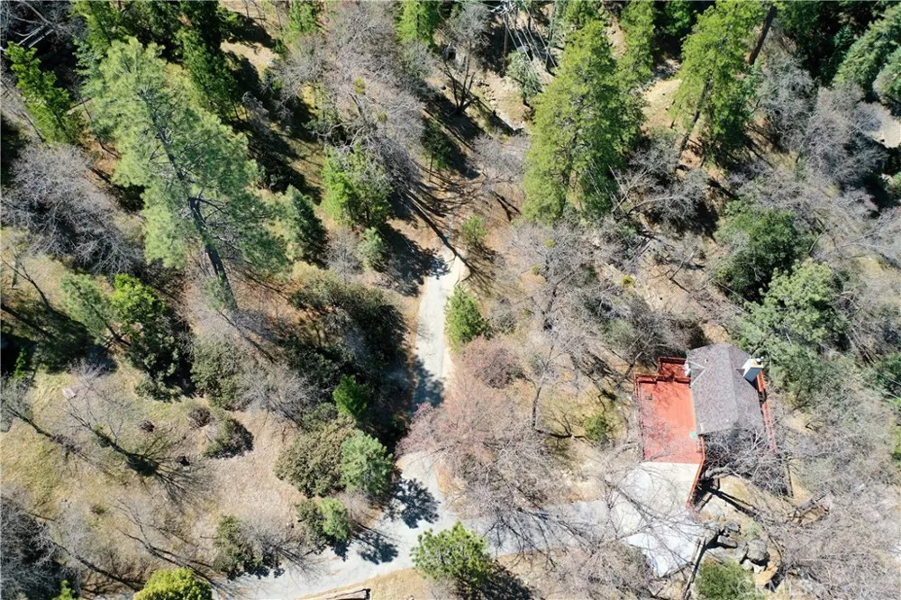 Yukon Drive Lake Arrowhead, CA 92352