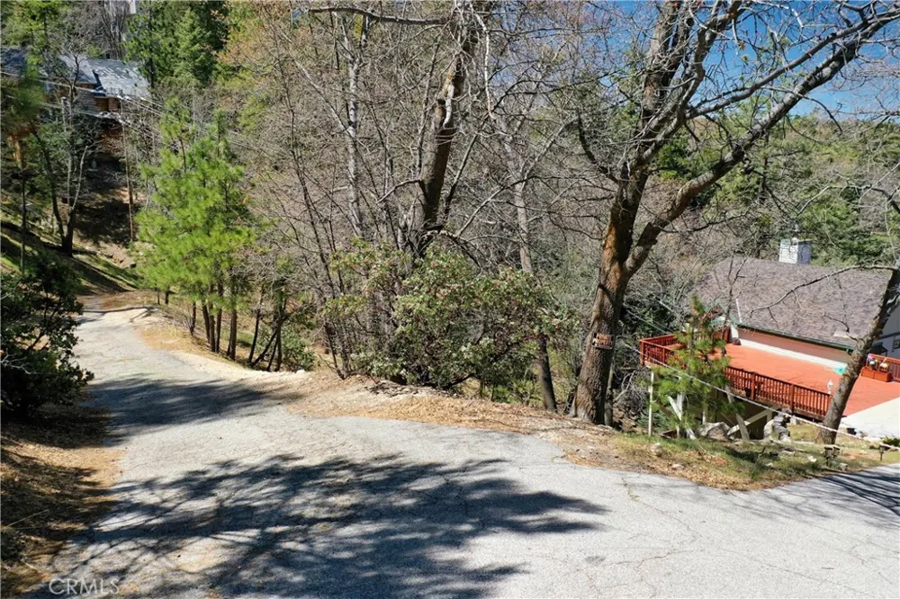 Yukon Drive Lake Arrowhead, CA 92352