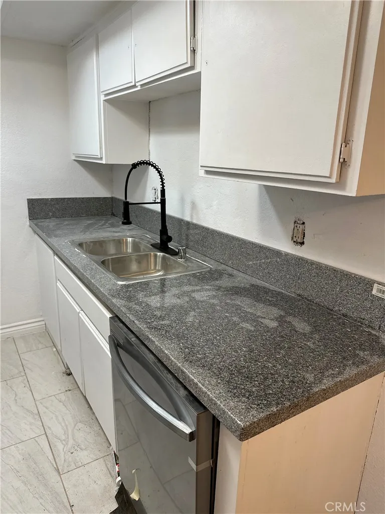 2455 West Acacia Avenue Hemet, CA 92545