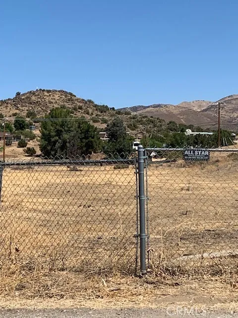 3362 Syracuse Avenue Acton, CA 93510