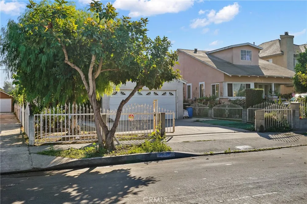 3938 Dalton Ave Los Angeles, CA 90062