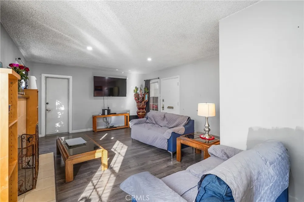 3938 Dalton Ave Los Angeles, CA 90062