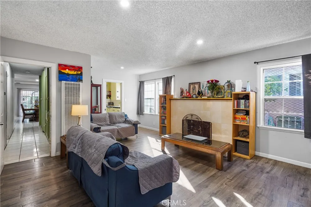 3938 Dalton Ave Los Angeles, CA 90062