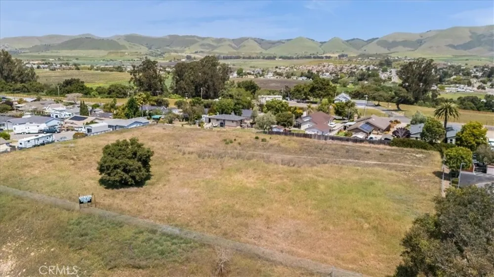 160 San Antonio Lane Nipomo, CA 93420