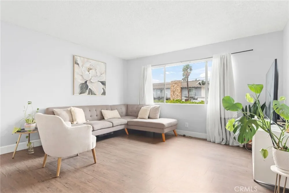 400 Acacia Avenue #B12 Fullerton, CA 92831