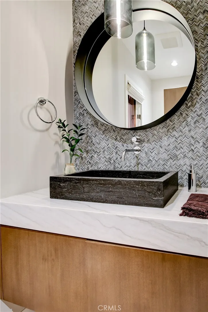 1712 Manhattan Avenue Hermosa Beach, CA 90254