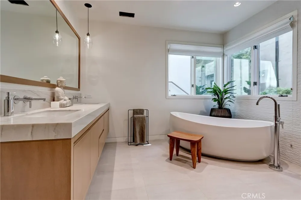 1712 Manhattan Avenue Hermosa Beach, CA 90254