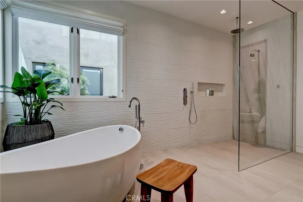 1712 Manhattan Avenue Hermosa Beach, CA 90254