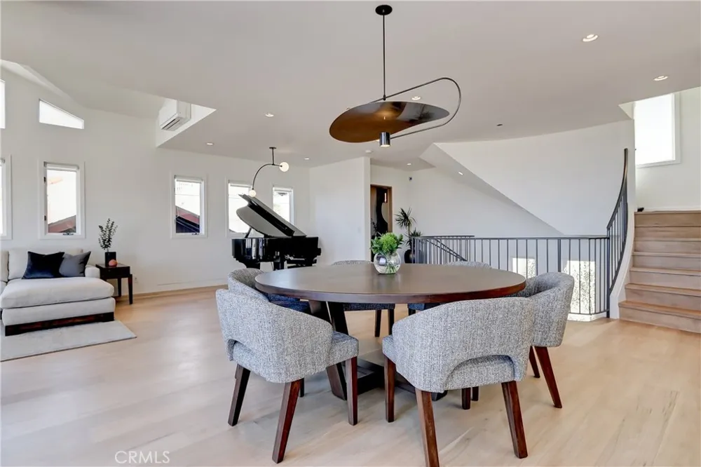 1712 Manhattan Avenue Hermosa Beach, CA 90254