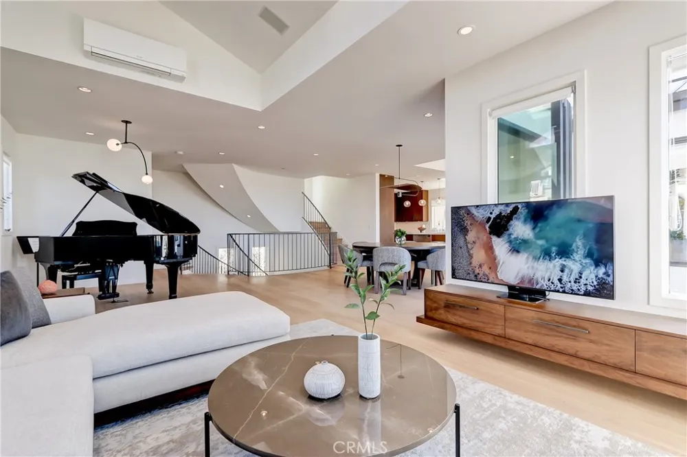 1712 Manhattan Avenue Hermosa Beach, CA 90254