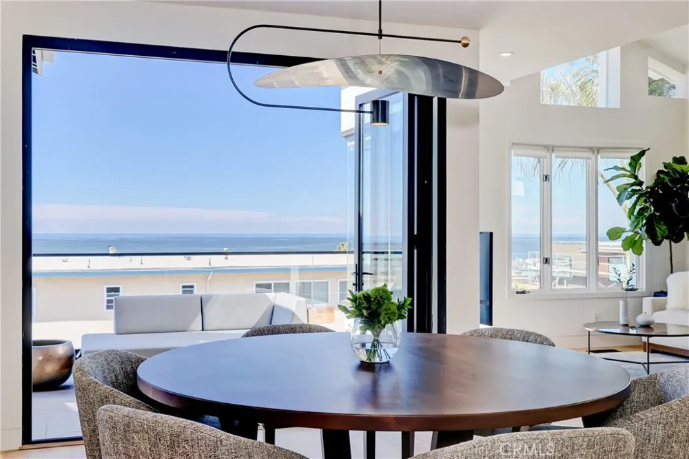 1712 Manhattan Avenue Hermosa Beach, CA 90254