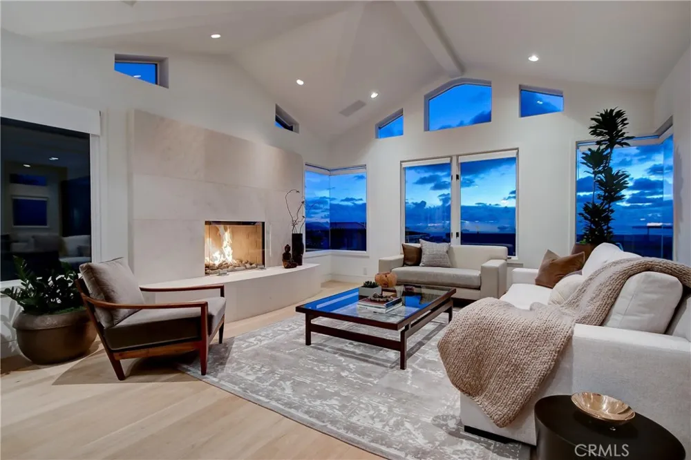 1712 Manhattan Avenue Hermosa Beach, CA 90254