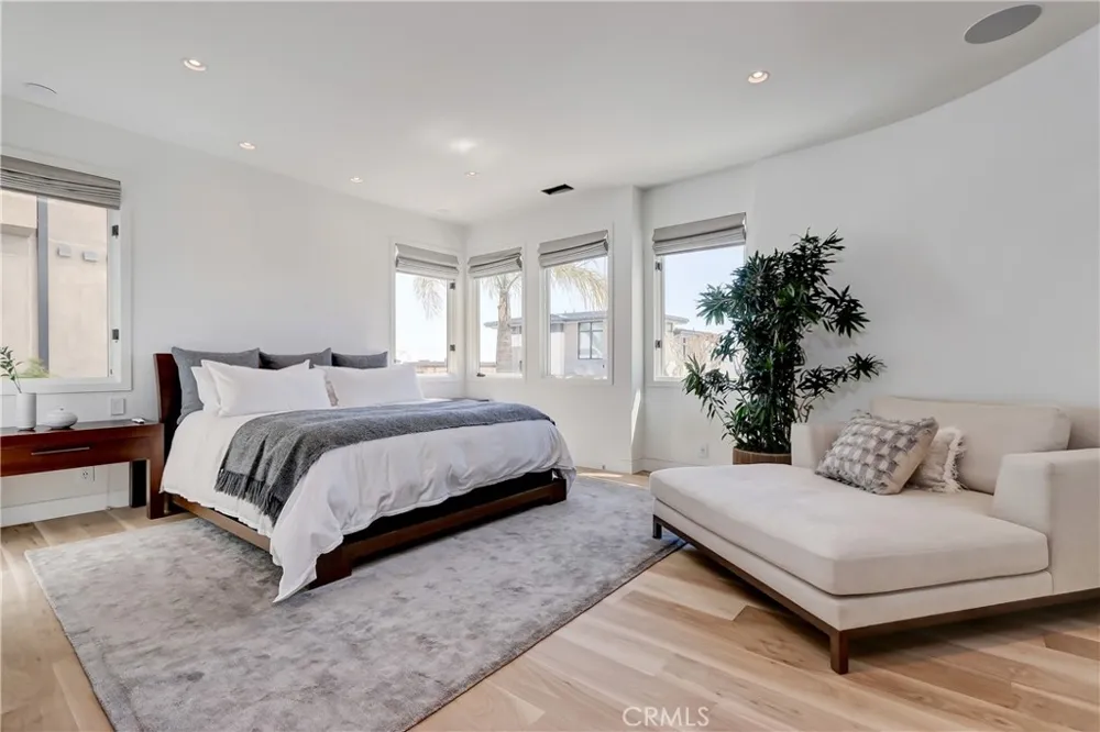 1712 Manhattan Avenue Hermosa Beach, CA 90254