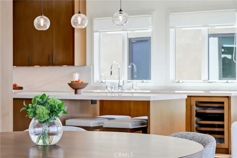 1712 Manhattan Avenue Hermosa Beach, CA 90254