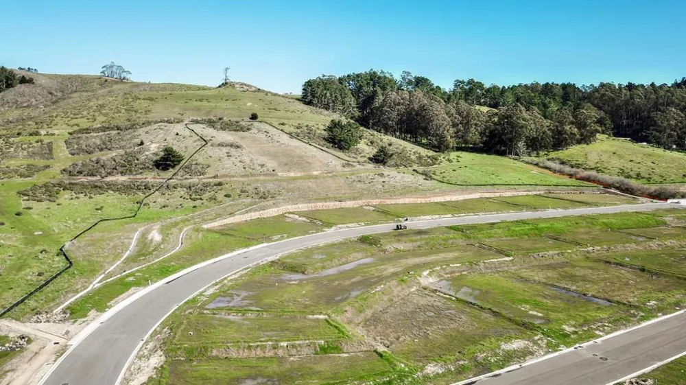 Upper Terrace Avenue Half Moon Bay, CA 94019