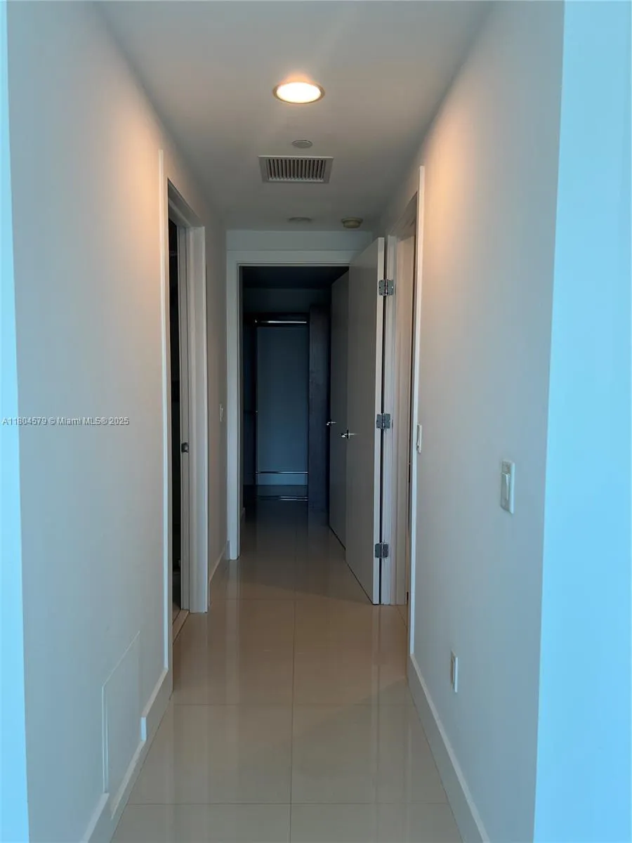 2950 NE 188th St #444 Aventura, FL 33180