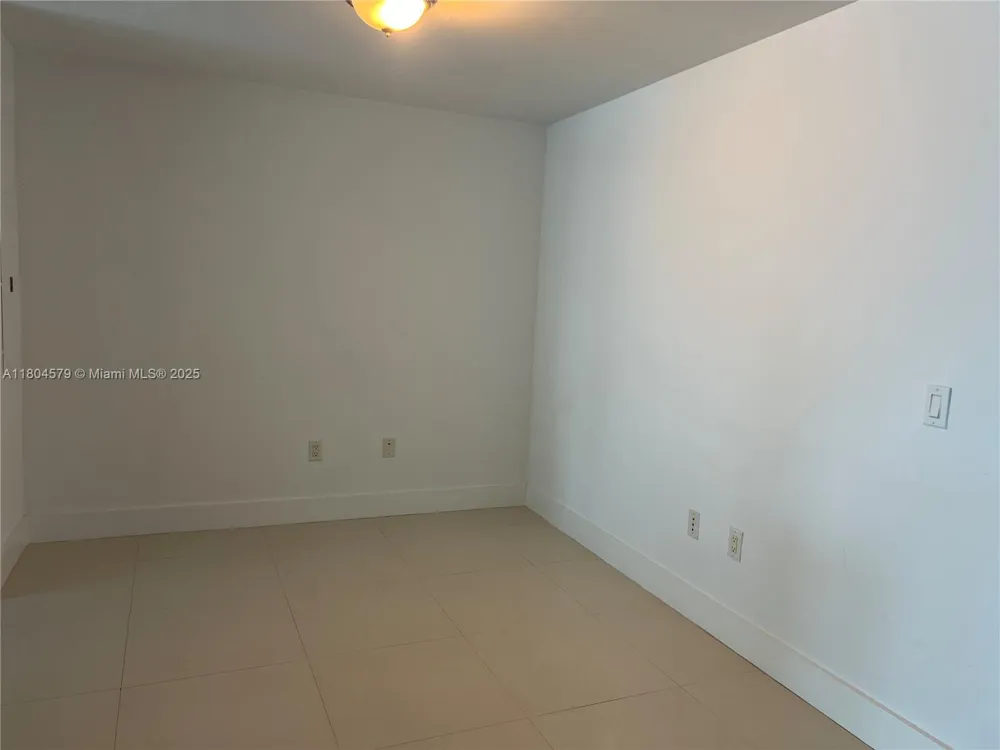 2950 NE 188th St #444 Aventura, FL 33180