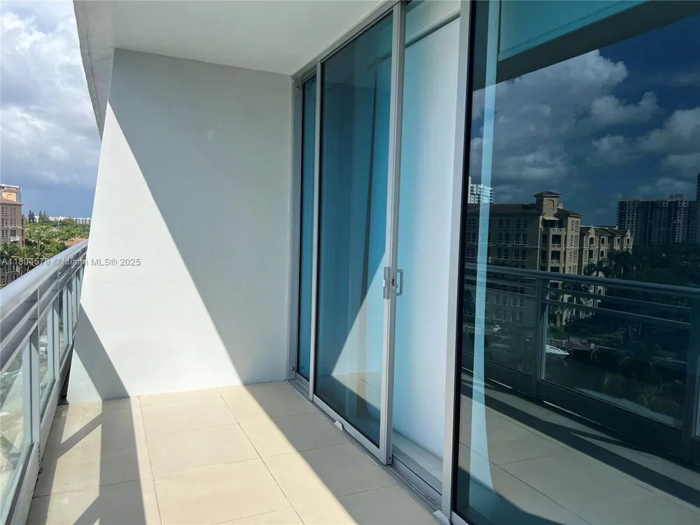 2950 NE 188th St #444 Aventura, FL 33180