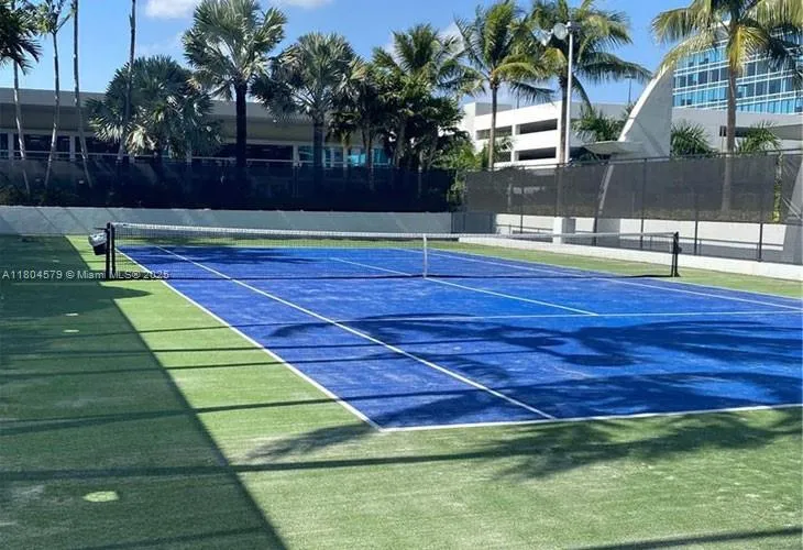 2950 NE 188th St #444 Aventura, FL 33180