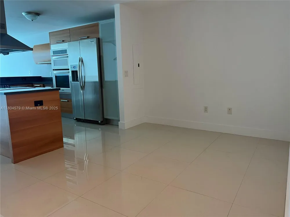 2950 NE 188th St #444 Aventura, FL 33180