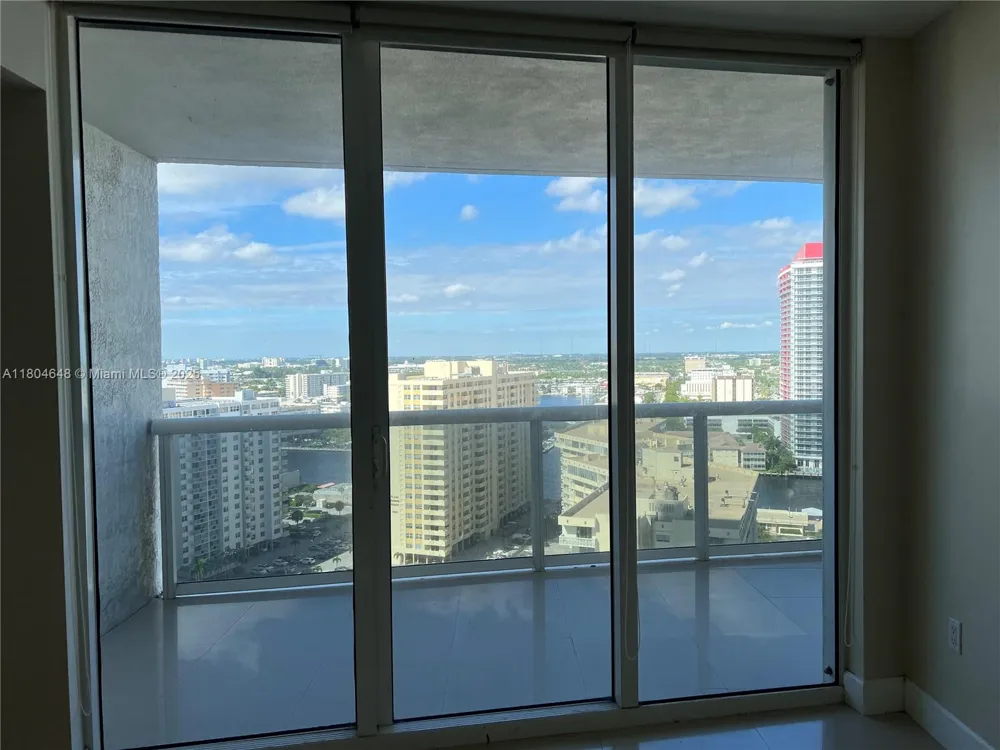 1800 S Ocean Dr #2006 Hallandale Beach, FL 33009