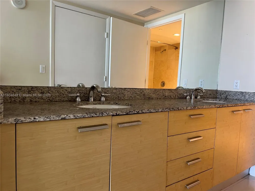 1800 S Ocean Dr #2006 Hallandale Beach, FL 33009