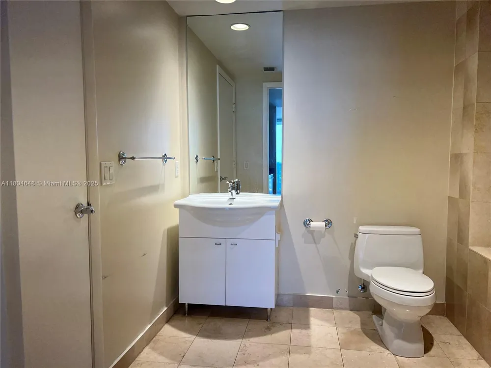 1800 S Ocean Dr #2006 Hallandale Beach, FL 33009