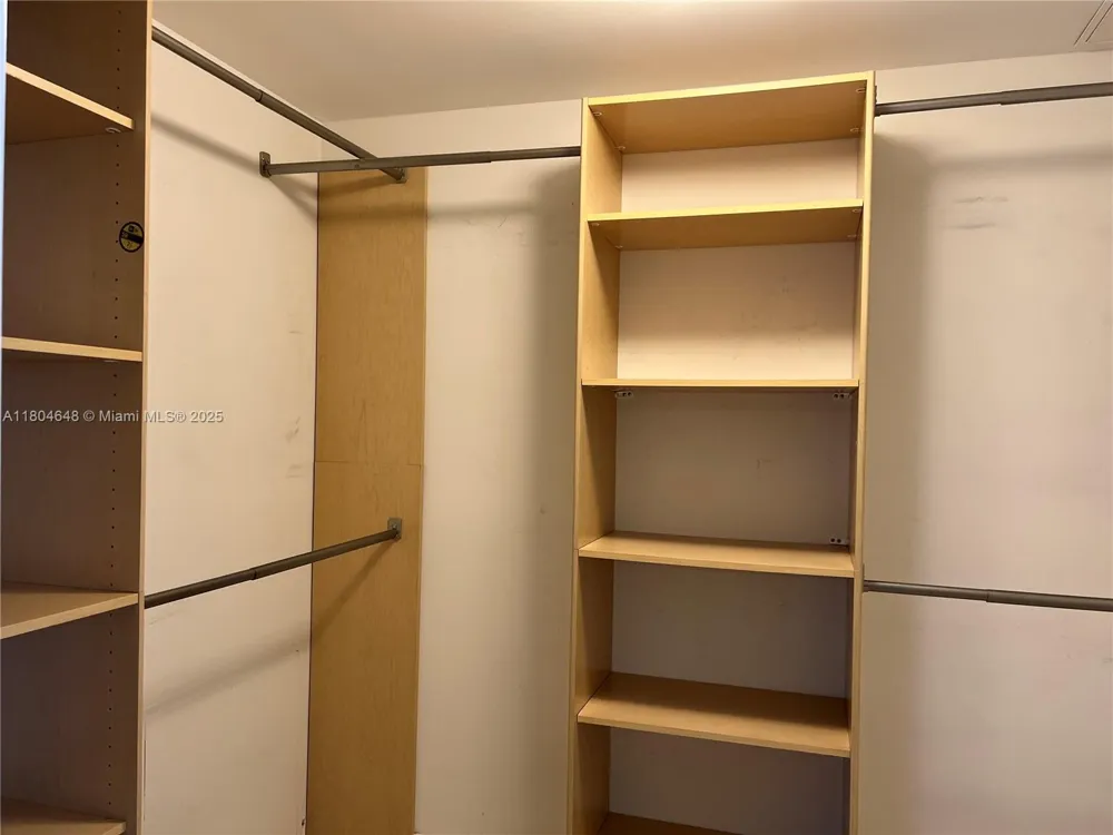 1800 S Ocean Dr #2006 Hallandale Beach, FL 33009