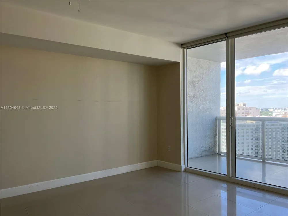 1800 S Ocean Dr #2006 Hallandale Beach, FL 33009