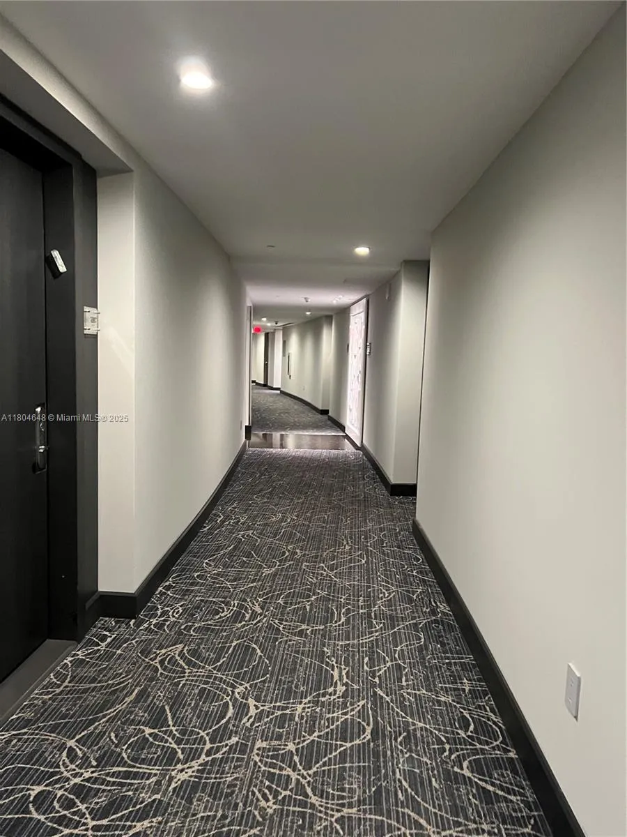 1800 S Ocean Dr #2006 Hallandale Beach, FL 33009