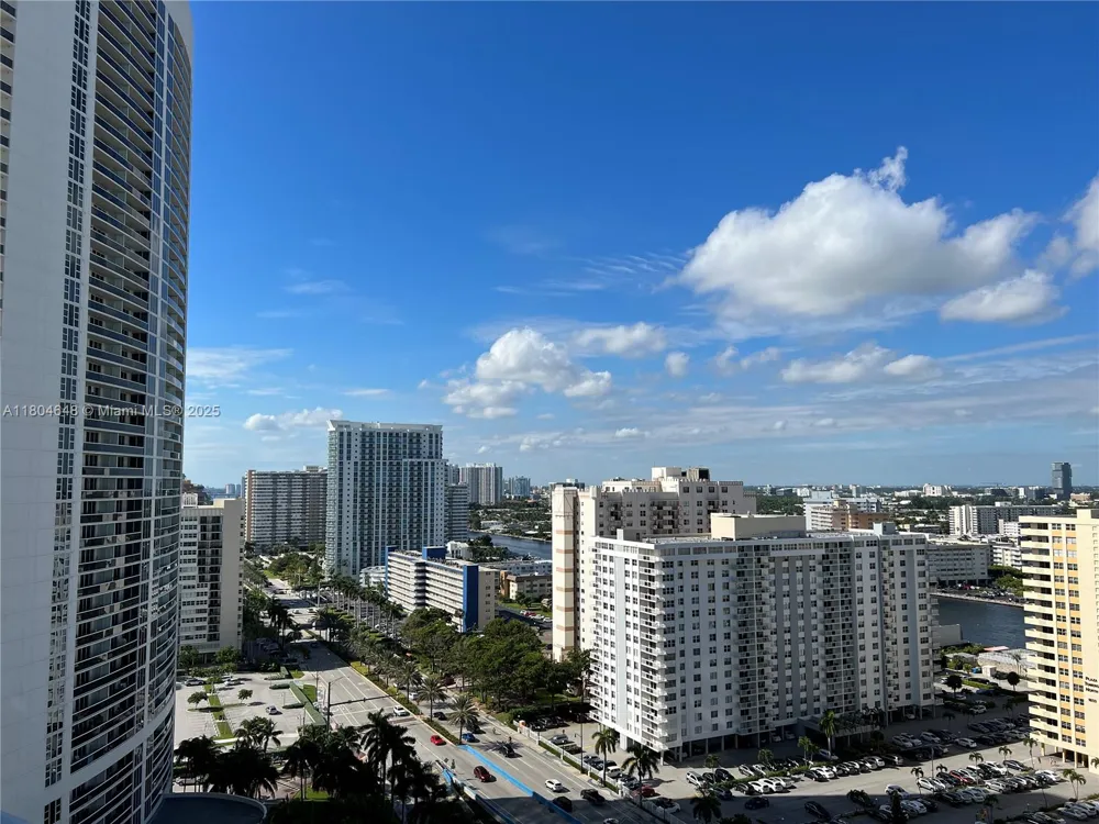 1800 S Ocean Dr #2006 Hallandale Beach, FL 33009